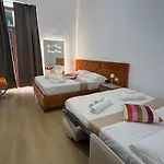 Le 2 Sorelle Luxury 3* Nápoly