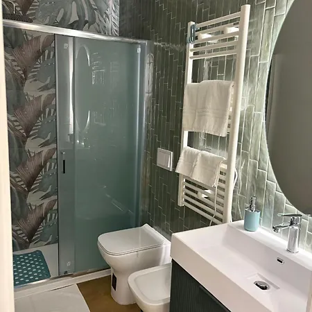 Le 2 Sorelle Luxury ベッド・アンド・ブレックファスト ナポリ