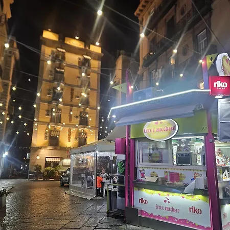 Le 2 Sorelle Luxury 3* ナポリ