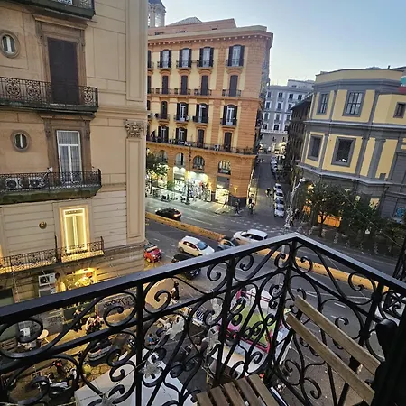 Le 2 Sorelle Luxury 3* ナポリ