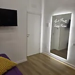 Le 2 Sorelle Luxury לינה וארוחת בוקר
